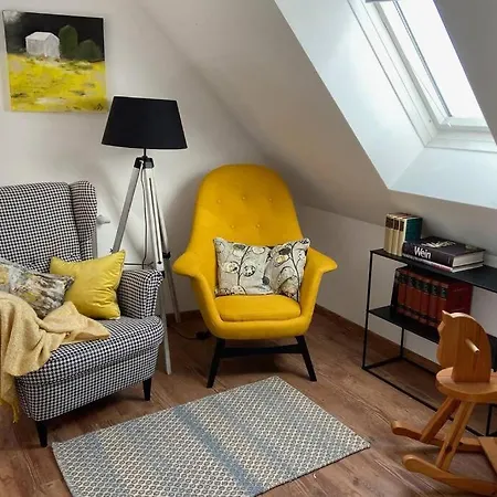 Terrassen Appartement Ueber Den Daechern Von Krems Buitenkant foto